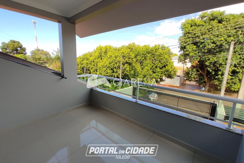 Sobrado &agrave; venda - 225m&sup2; - CENTRO