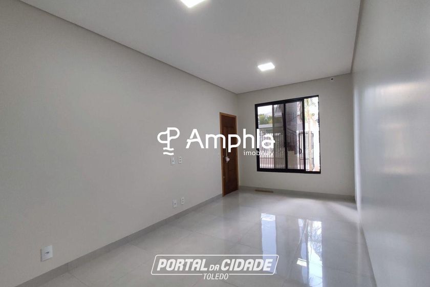 Sobrado &agrave; venda - 152m&sup2; - Jardim Pasqualli
