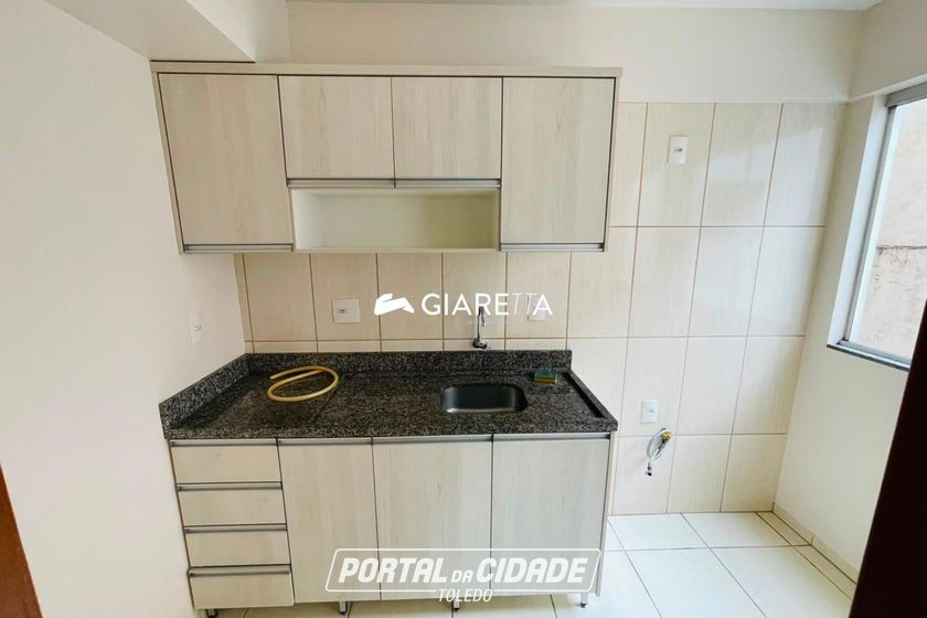 Apartamento para alugar - 60m&sup2; - CENTRO