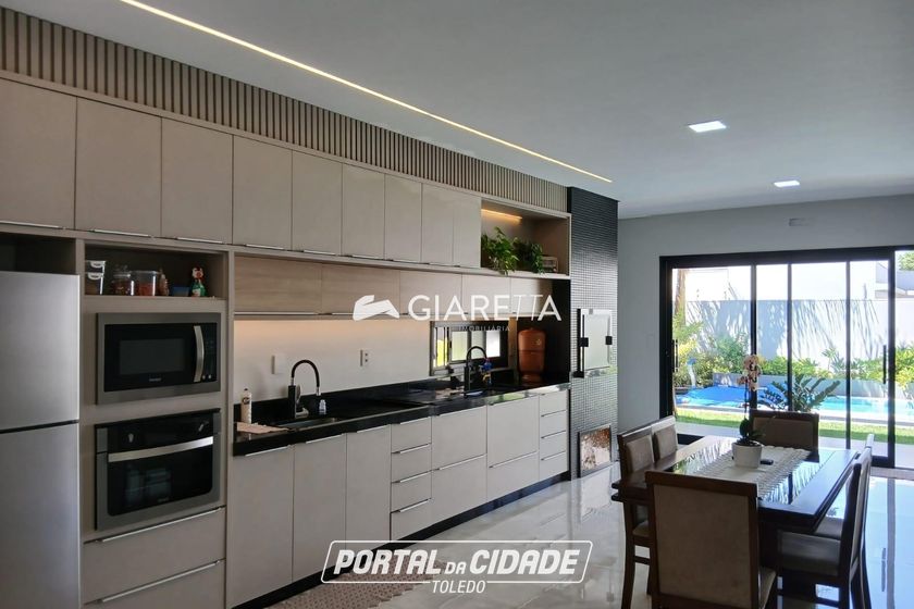 Casa &agrave; venda - 170m&sup2; - JARDIM PANCERA