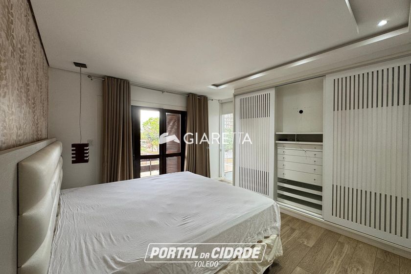 Sobrado para alugar - 322m&sup2; - JARDIM LA SALLE