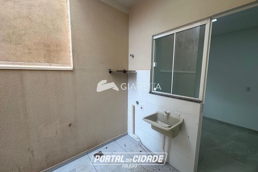 Casa &agrave; venda - 77m&sup2; - JARDIM COOPAGRO