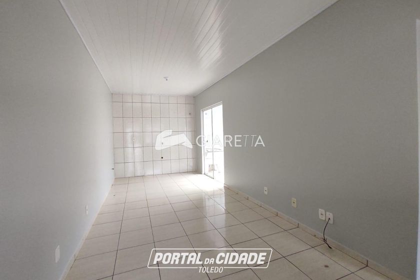 Casa para alugar - 65m&sup2; - JARDIM COOPAGRO