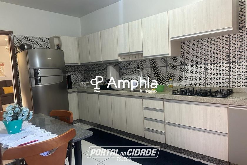 Terreno &agrave; venda - 90m&sup2; - Centro
