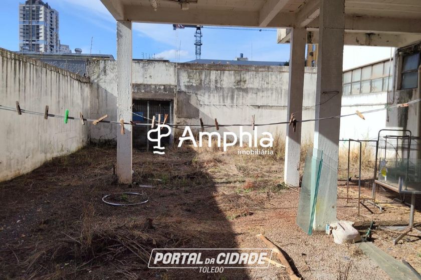 Sala Comercial &agrave; venda - 1542m&sup2; - Centro