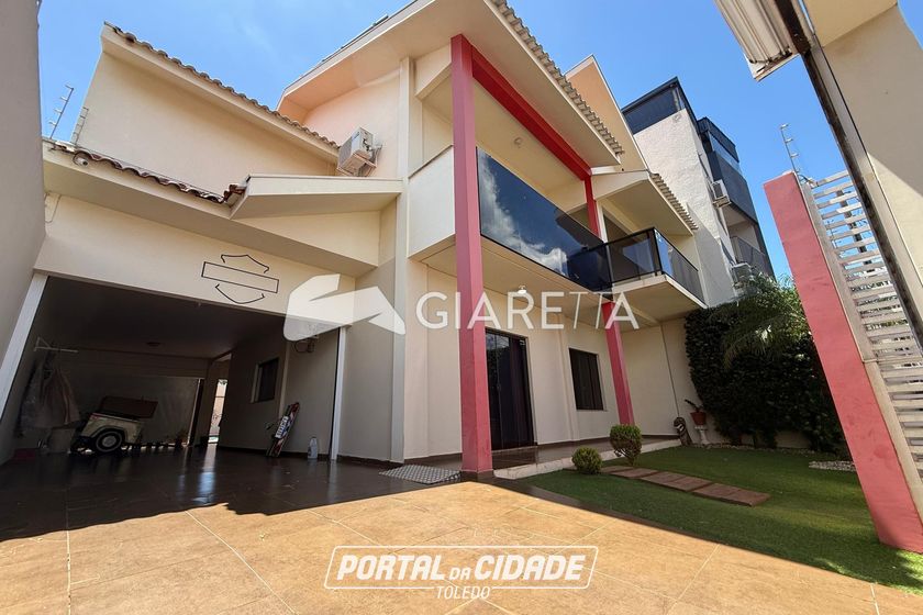 Sobrado &agrave; venda - 279m&sup2; - JARDIM S&Atilde;O FRANCISCO