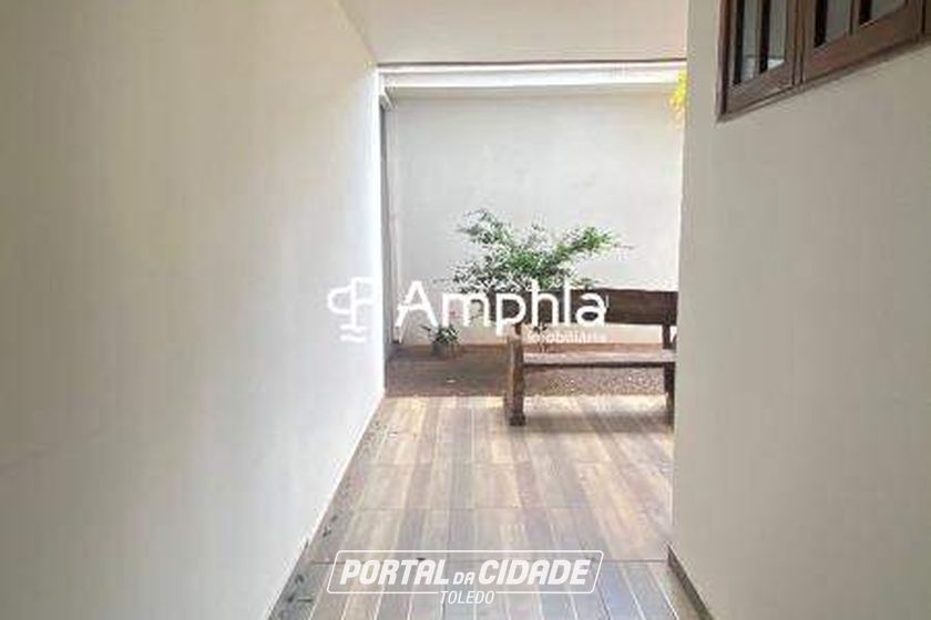 Sobrado &agrave; venda - 428m&sup2; - Vila Industrial
