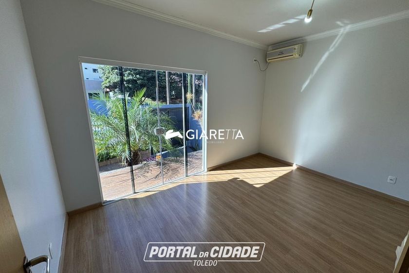 Sobrado &agrave; venda - 157m&sup2; - VILA INDUSTRIAL