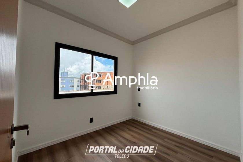 Sobrado &agrave; venda - 105m&sup2; - Coqueiral