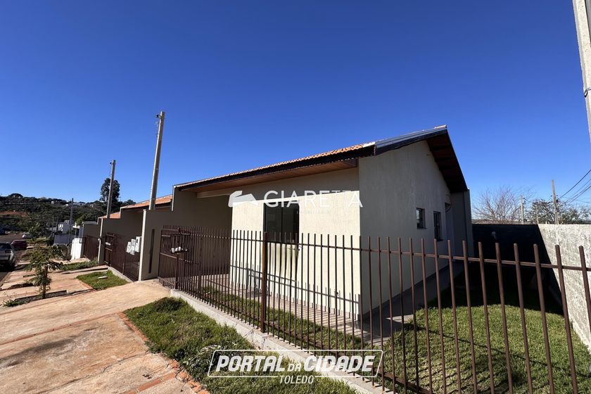 Casa &agrave; venda - 57m&sup2; - JARDIM S&Atilde;O FRANCISCO