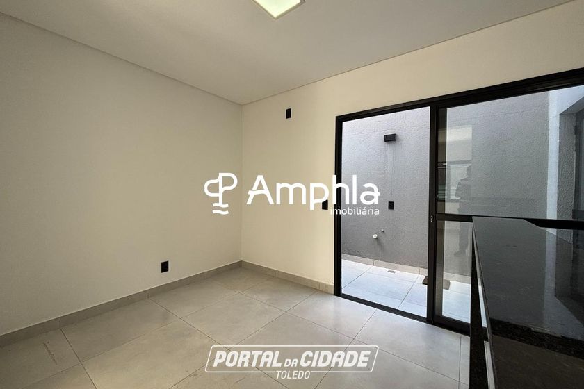 Sobrado &agrave; venda - 105m&sup2; - Coqueiral