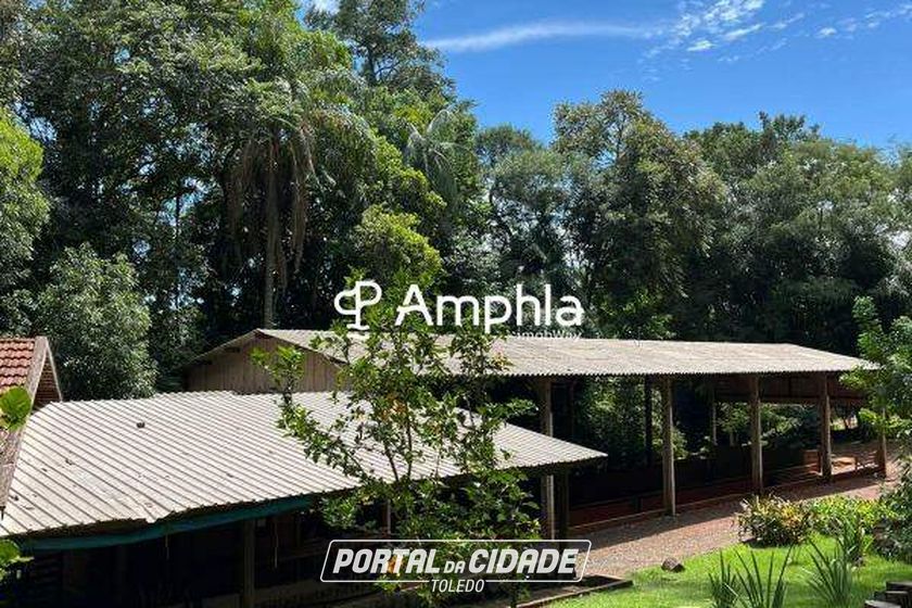 Ch&aacute;cara &agrave; venda - 45351m&sup2; - Zona Rural