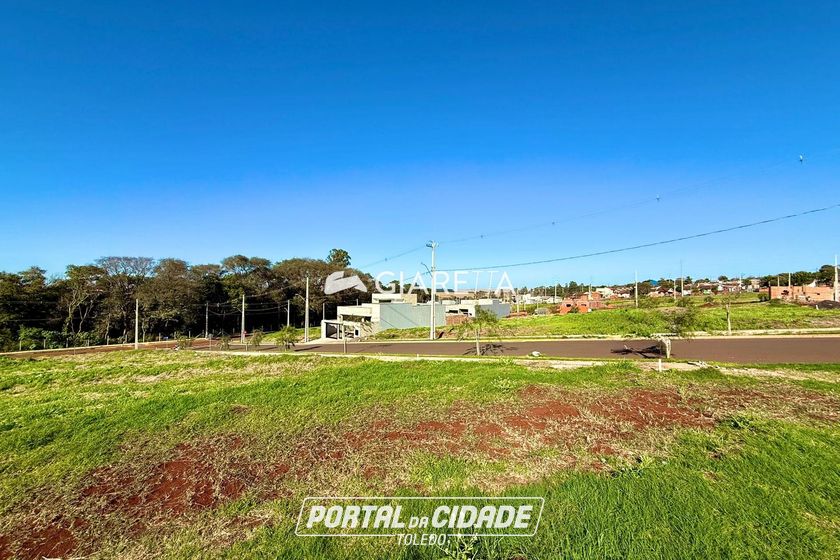 Terreno &agrave; venda - 354m&sup2; - JARDIM PANORAMA