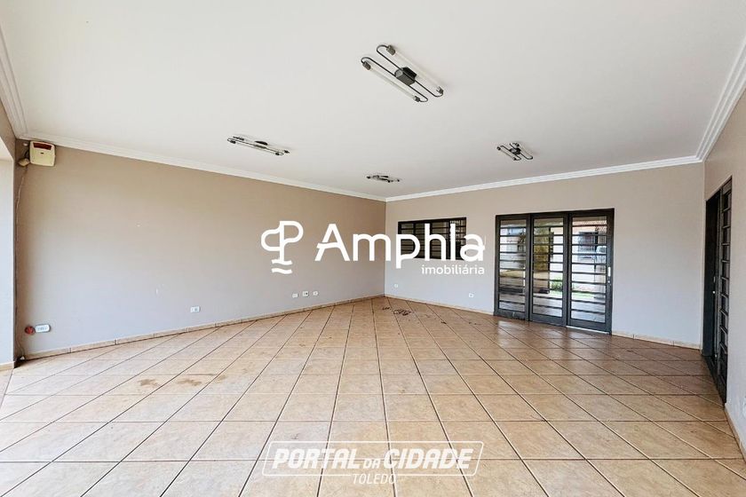 Casa &agrave; venda - 285m&sup2; - Recanto Tropical
