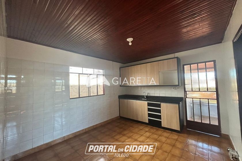 Casa para alugar - 97m&sup2; - JARDIM BRESSAN