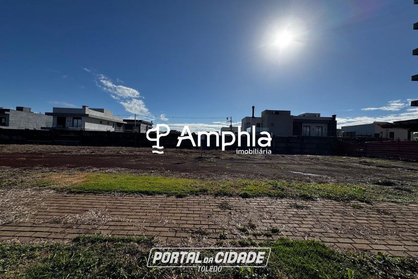 Terreno &agrave; venda - 318m&sup2; - Cancelli