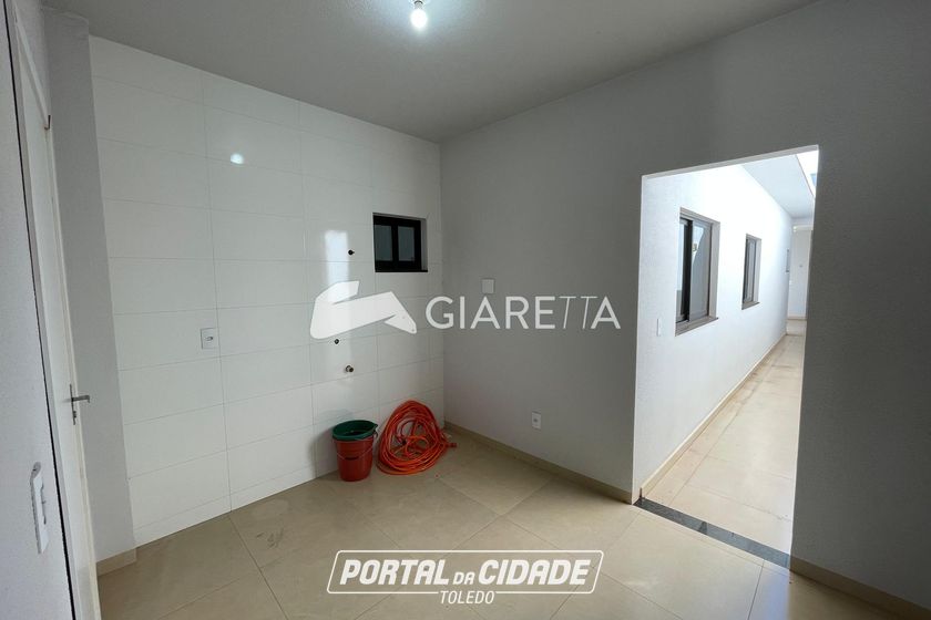 Casa para alugar - 106m&sup2; - JARDIM PANCERA