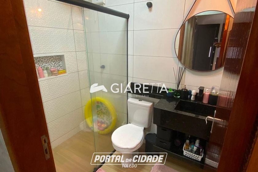 Casa &agrave; venda - 48m&sup2; - JARDIM PINHEIRINHO