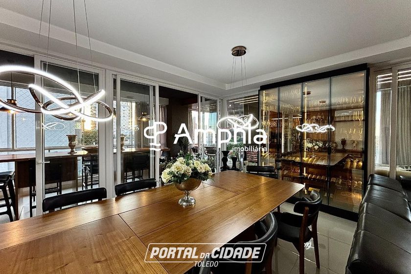Apartamento &agrave; venda - 231m&sup2; - Centro