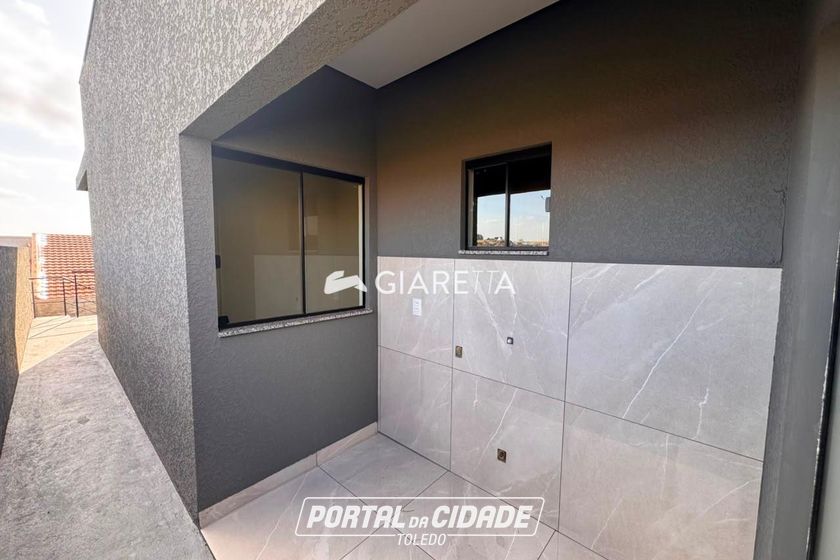Casa &agrave; venda - 63m&sup2; - JARDIM PINHEIRINHO