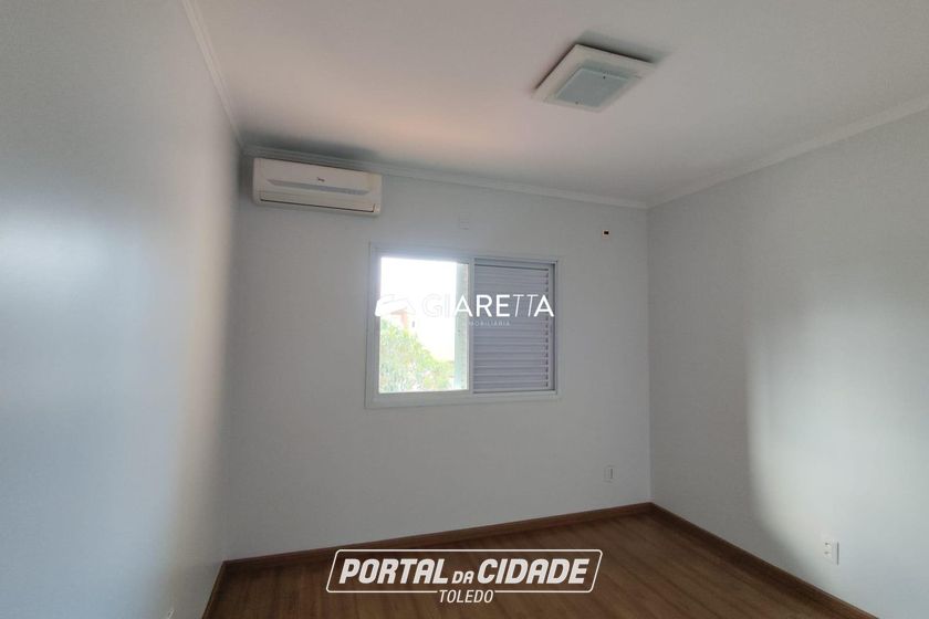 Sobrado para alugar - 147m&sup2; - JARDIM GISELA