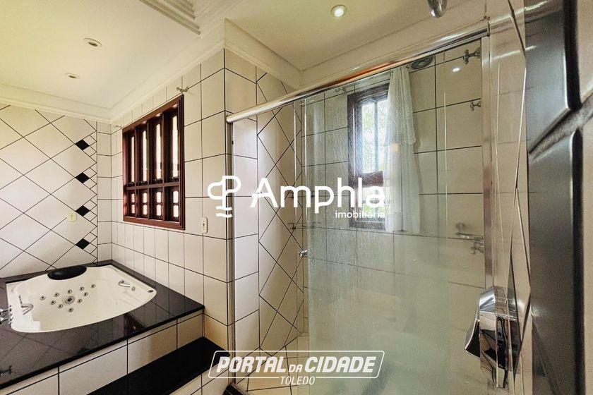 Casa &agrave; venda - 285m&sup2; - Recanto Tropical