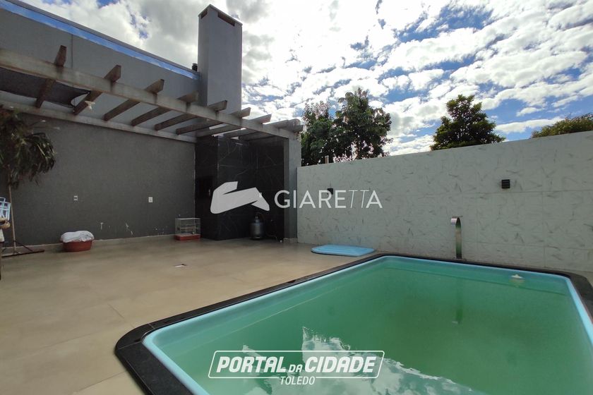 Sobrado &agrave; venda - 225m&sup2; - CENTRO