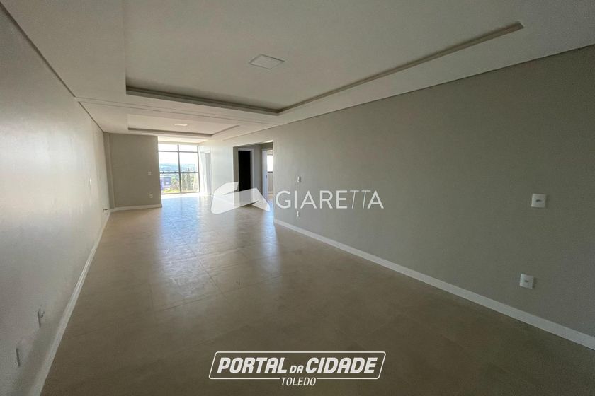 Apartamento &agrave; venda - 130m&sup2; - CENTRO