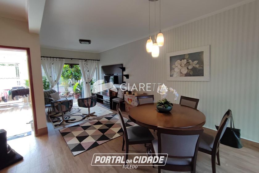 Sobrado &agrave; venda - 137m&sup2; - JARDIM GISELA