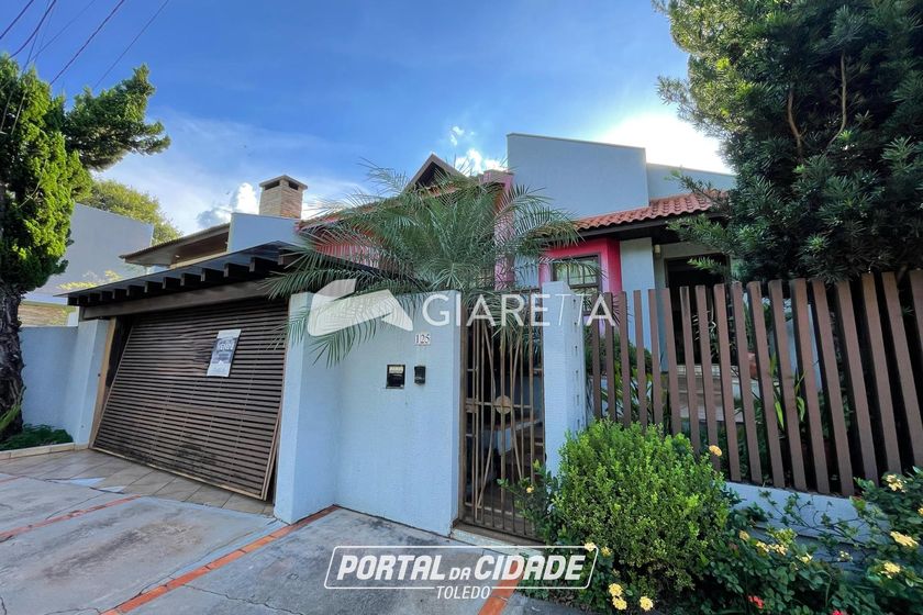 Sobrado &agrave; venda - 341m&sup2; - JARDIM LA SALLE