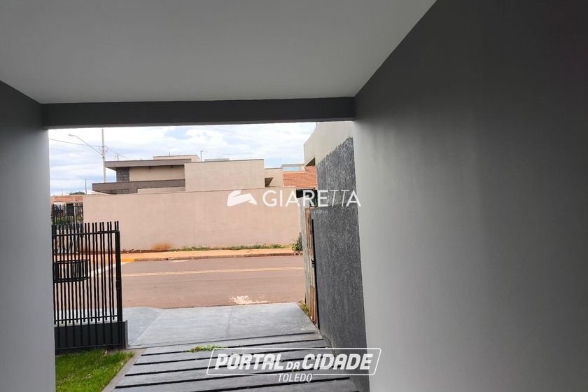 Casa &agrave; venda - 62m&sup2; - JARDIM PINHEIRINHO