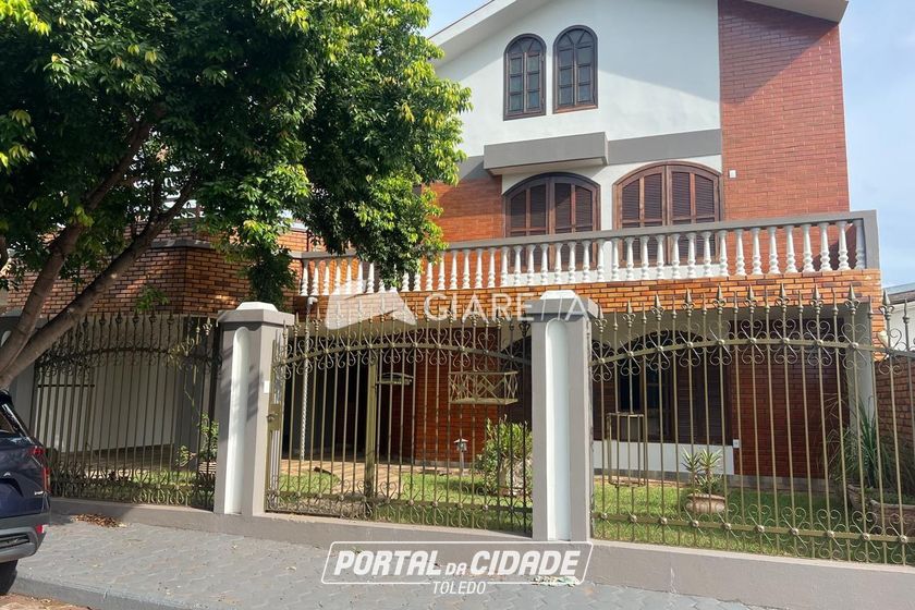 Casa &agrave; venda - 428m&sup2; - VILA INDUSTRIAL
