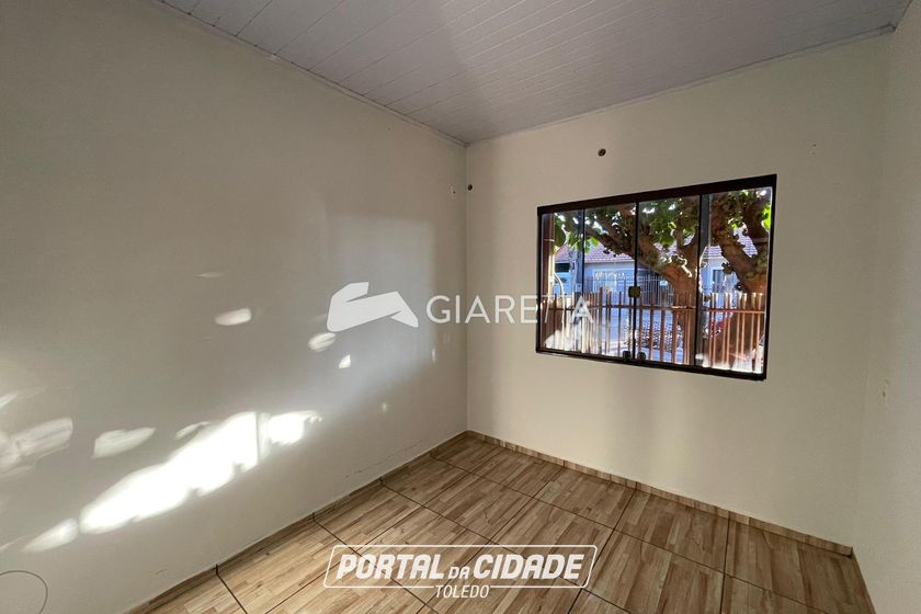 Casa para alugar - 49m&sup2; - JARDIM COOPAGRO