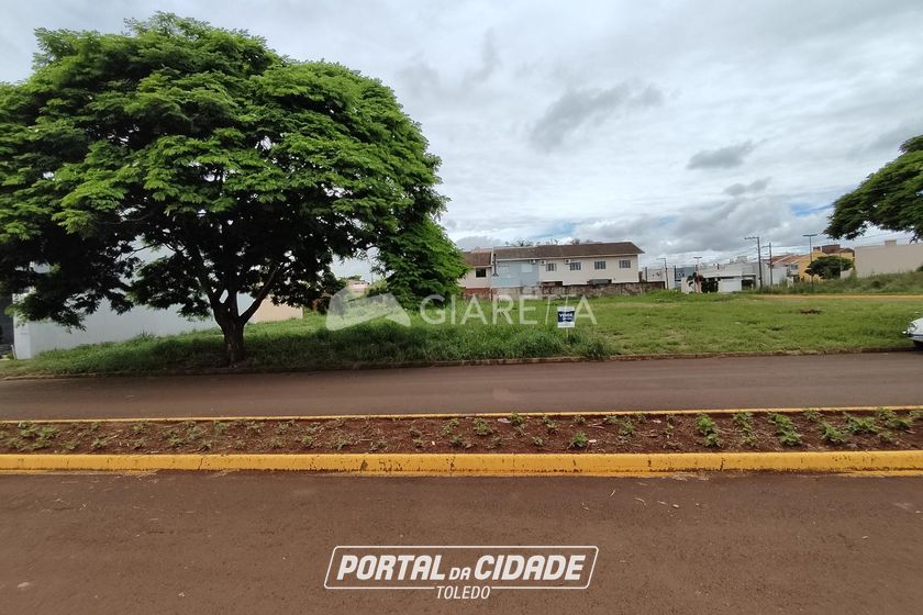Terreno &agrave; venda - 418m&sup2; - JARDIM GISELA