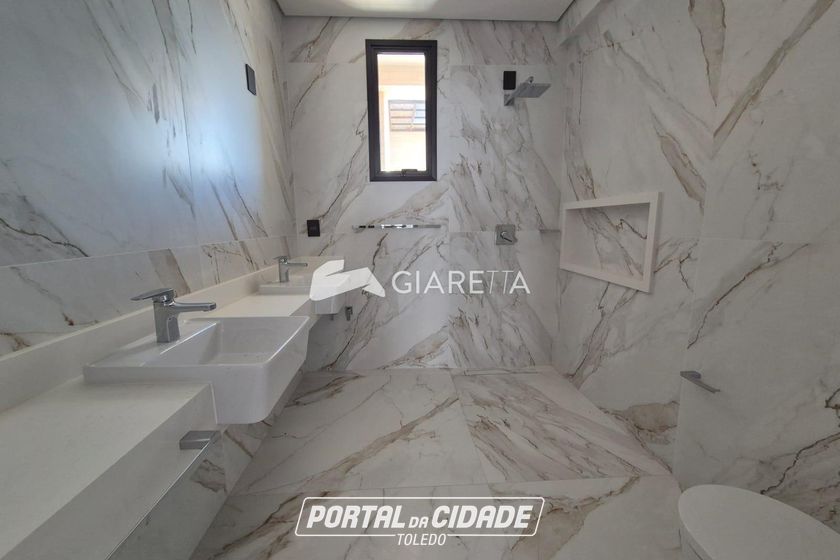 Apartamento &agrave; venda - 175m&sup2; - CENTRO
