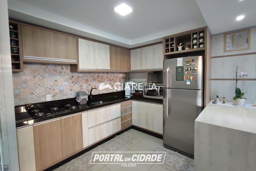 Sobrado &agrave; venda - 180m&sup2; - JARDIM TOCANTINS