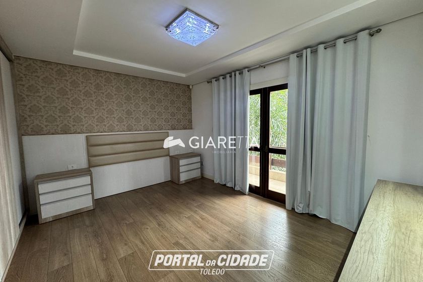 Sobrado para alugar - 322m&sup2; - JARDIM LA SALLE