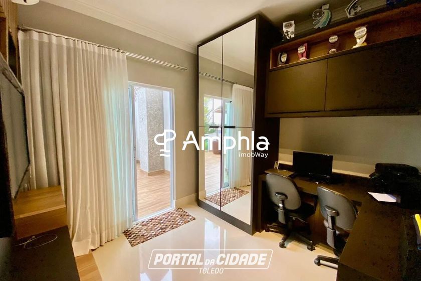 Sobrado &agrave; venda - 173m&sup2; - Recanto Tropical
