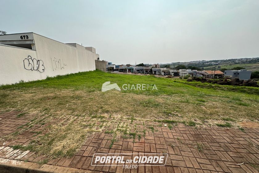 Terreno &agrave; venda - 353m&sup2; - JARDIM S&Atilde;O FRANCISCO
