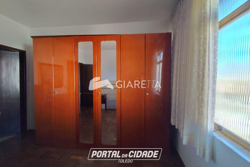 Apartamento para alugar - 120m&sup2; - CENTRO
