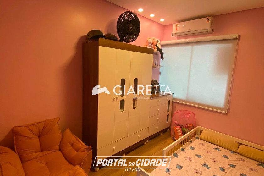 Casa &agrave; venda - 48m&sup2; - JARDIM PINHEIRINHO