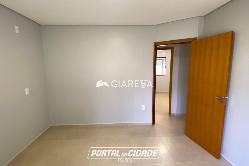 Casa &agrave; venda - 121m&sup2; - JARDIM PANCERA