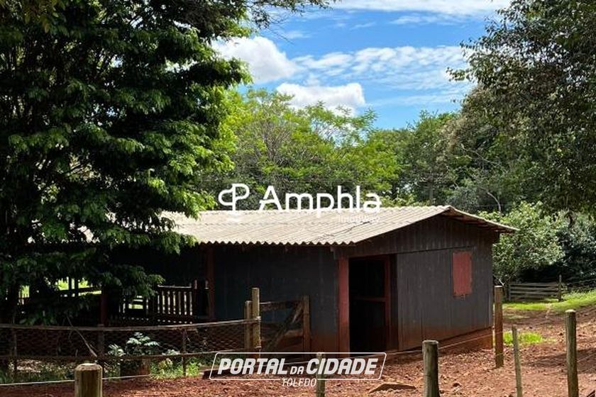 Ch&aacute;cara &agrave; venda - 45351m&sup2; - Zona Rural