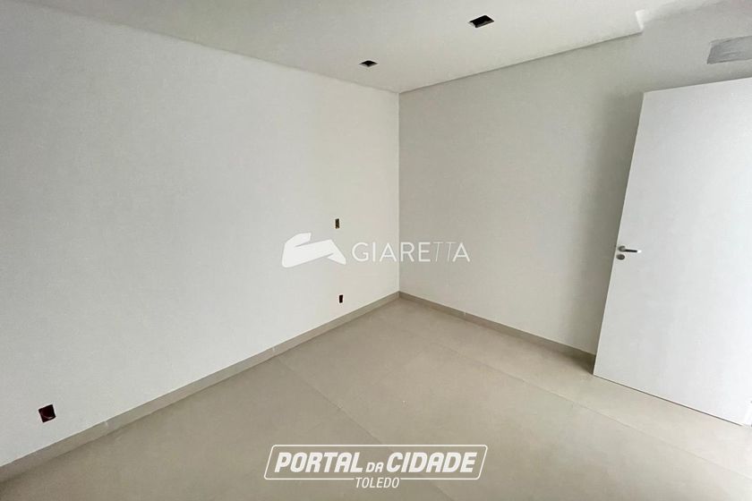 Apartamento &agrave; venda - 111m&sup2; - CENTRO