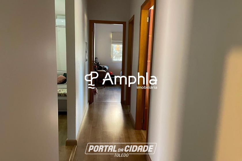 Casa &agrave; venda - 238m&sup2; - Jardim Porto Alegre