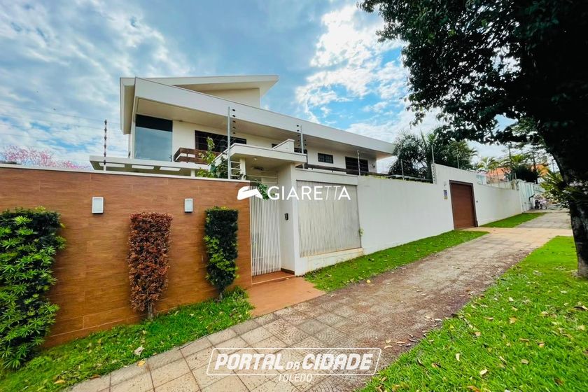Sobrado para alugar - 322m&sup2; - JARDIM LA SALLE