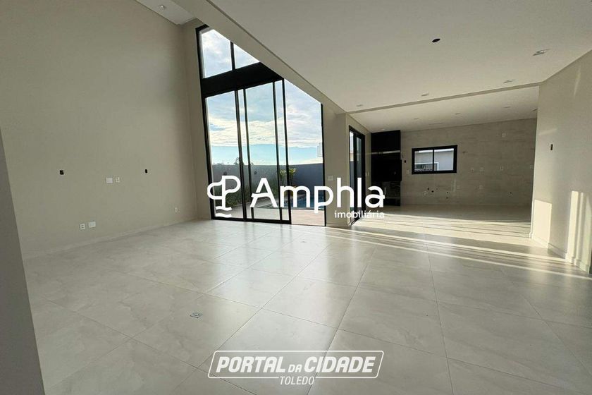 Sobrado &agrave; venda - 294m&sup2; - Cascavel Velho
