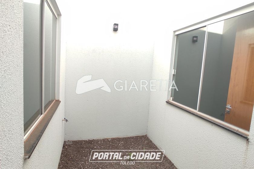 Casa para alugar - 88m&sup2; - JARDIM PANCERA