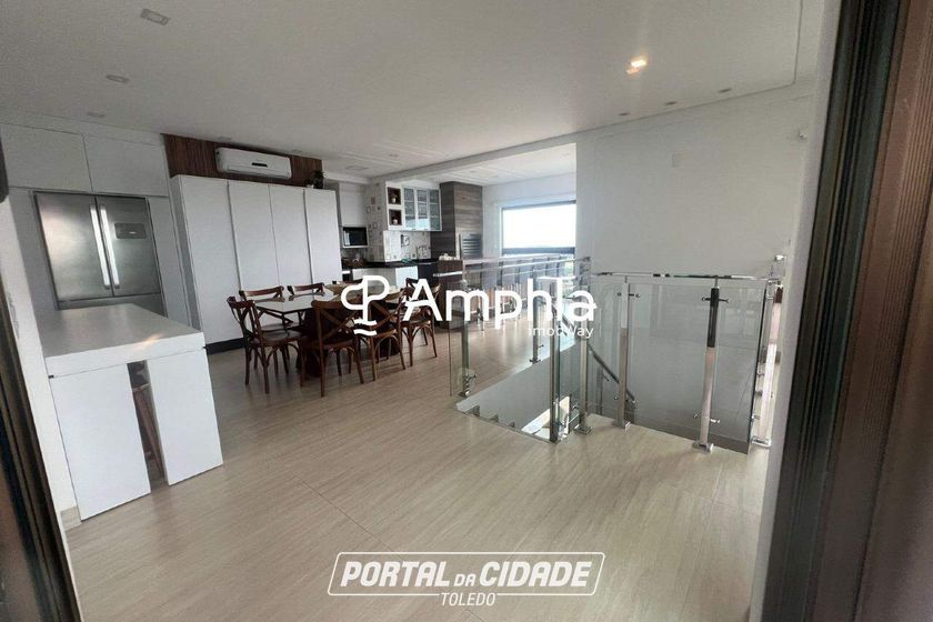 Apartamento &agrave; venda - 220m&sup2; - Centro