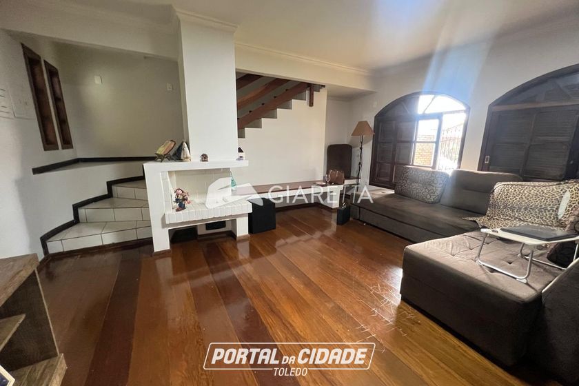 Casa &agrave; venda - 428m&sup2; - VILA INDUSTRIAL